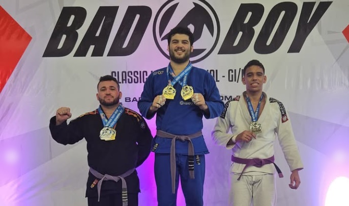 Atletas de Belém do Brejo do Cruz deram show na Classic Internacional de Jiu-Jitsu; Prefeito Leomar Maia parabeniza